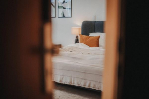 DOWNTOWN Apartment mit Luxusbad am Hafen nur 5 Minuten zu Fuß in die Innenstadt!